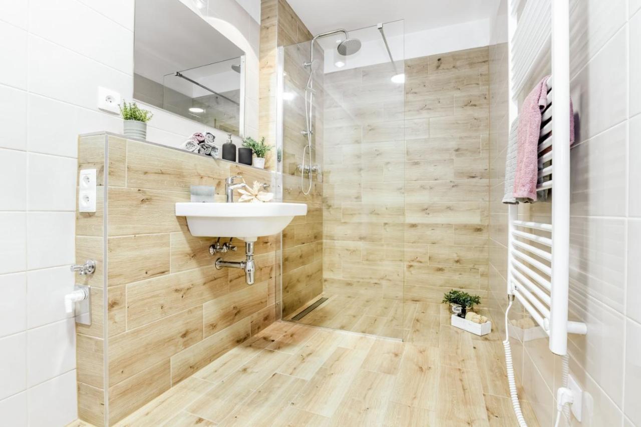 Apartmany Karlovy Dvory Horní Planá Eksteriør billede