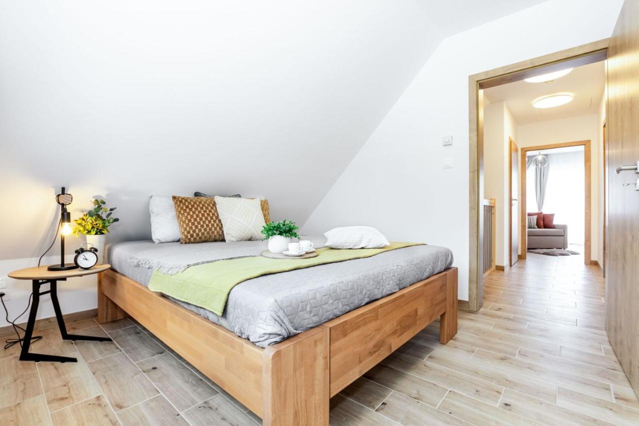 Apartmany Karlovy Dvory Horní Planá Eksteriør billede